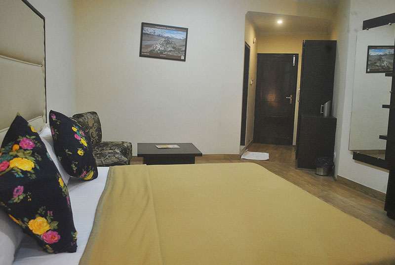 best hotel rooms in dharamkot