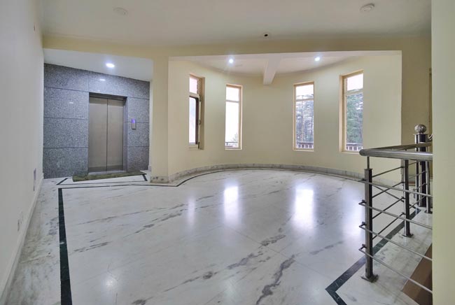 lift in hotel at mclodganj